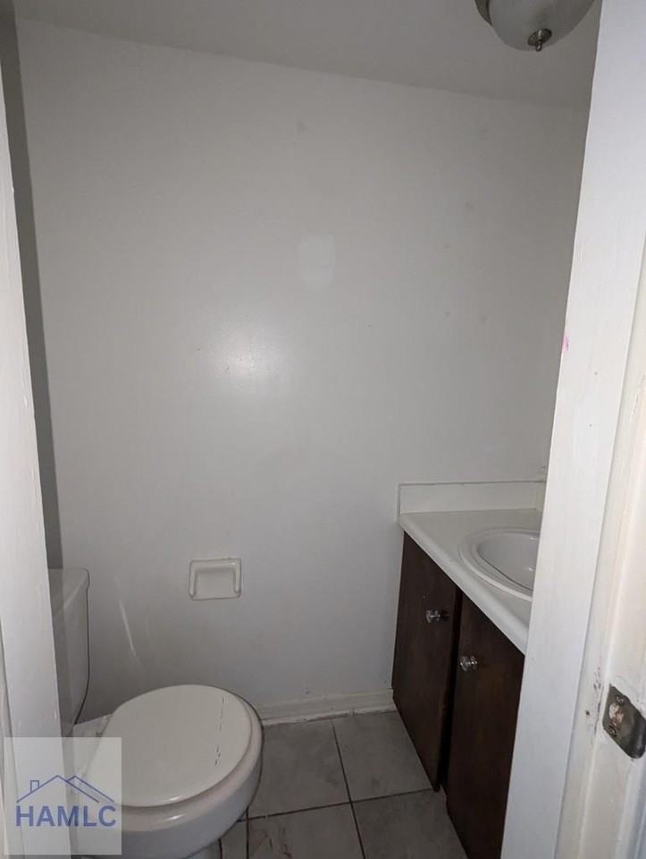 817 Lesa St - Photo 4 of 8