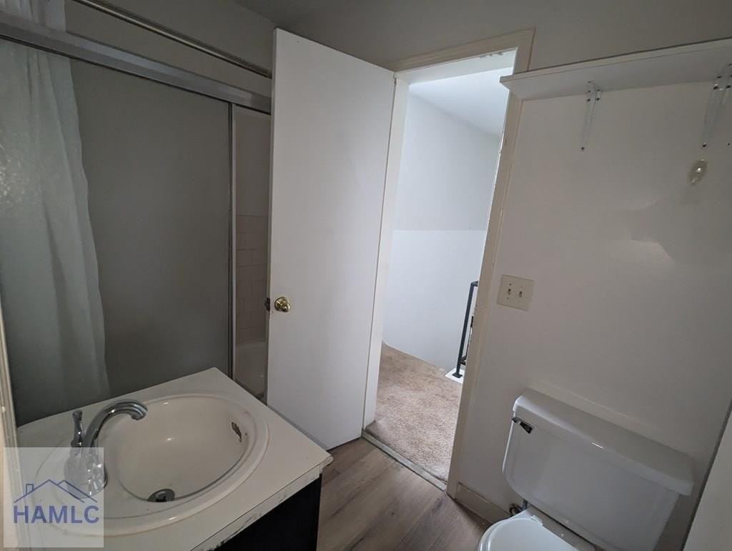 817 Lesa St - Photo 5 of 8