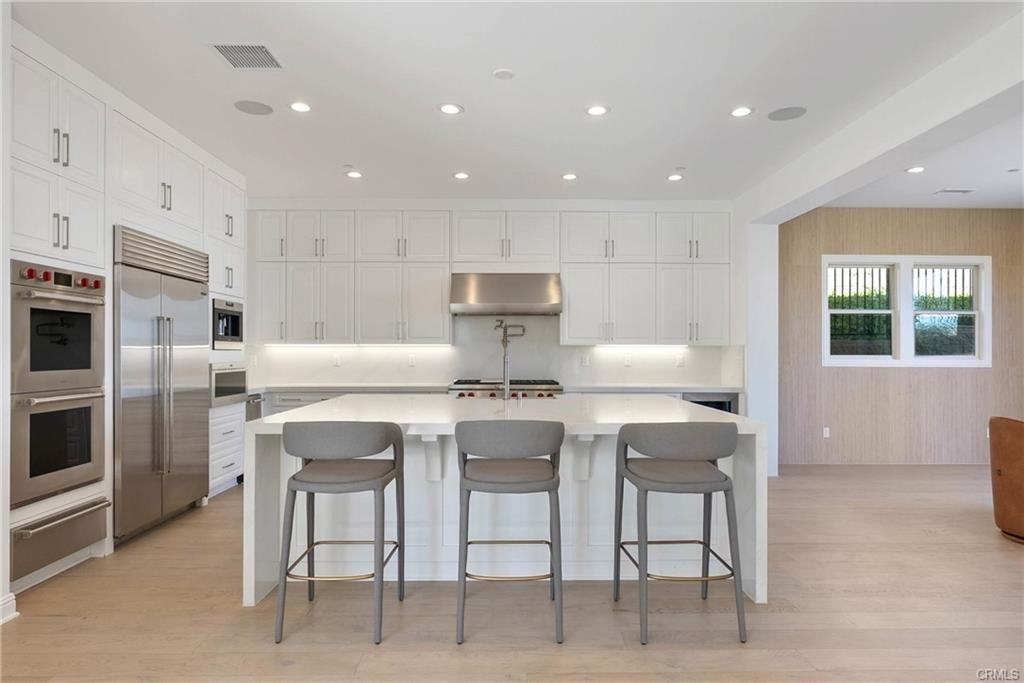 20448 W Liverpool Way - Photo 3 of 8