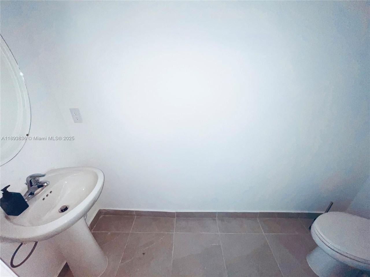 24587 Sw 119th Pl #24587 - Photo 6 of 8