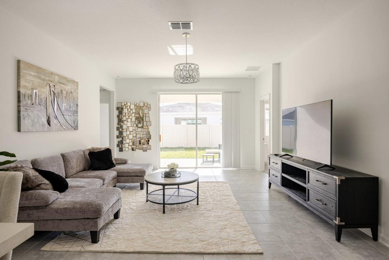 Foreman Rd - Photo 3 of 15