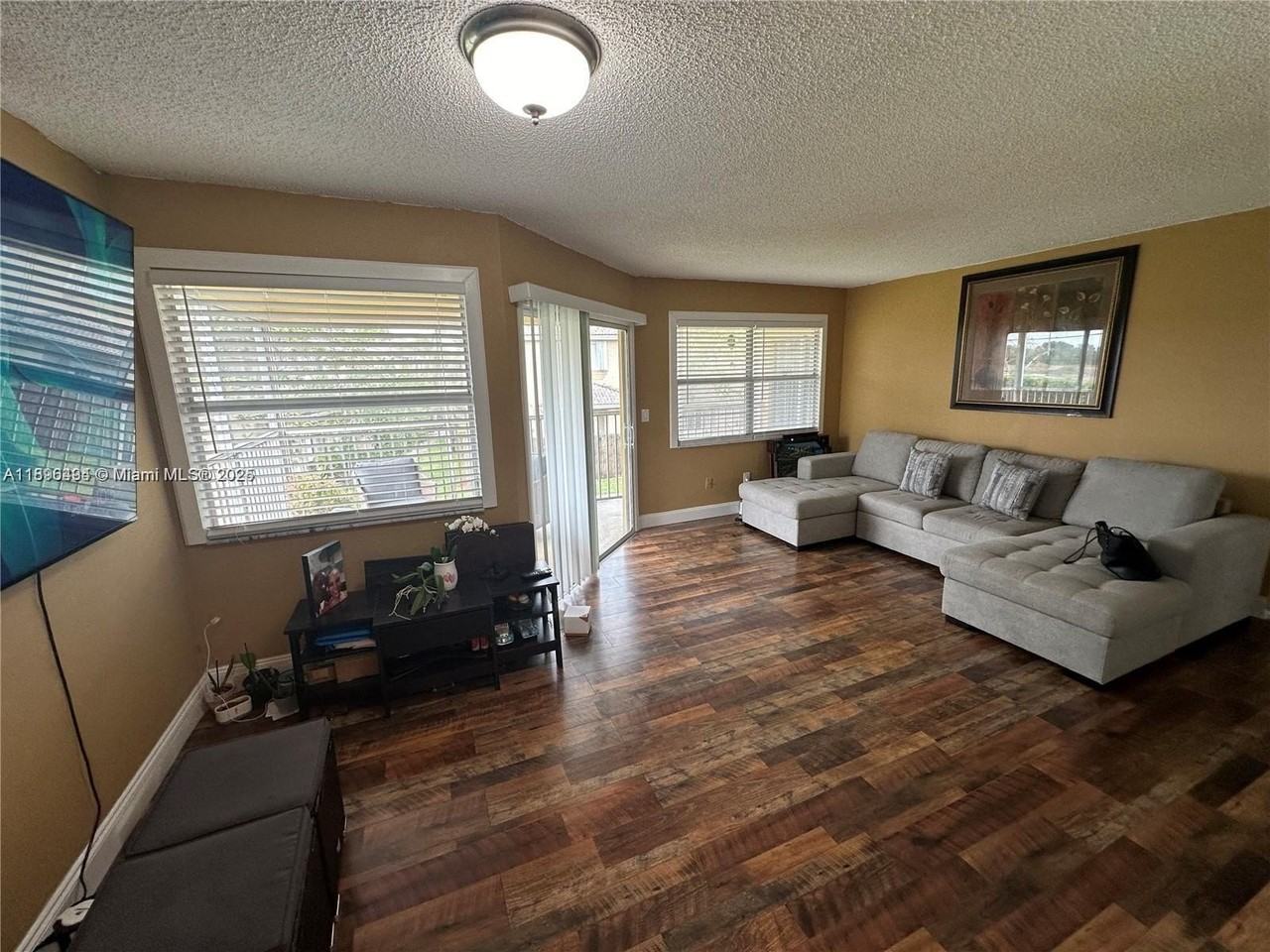 2278 Se 27th Dr #201G - Photo 7 of 21