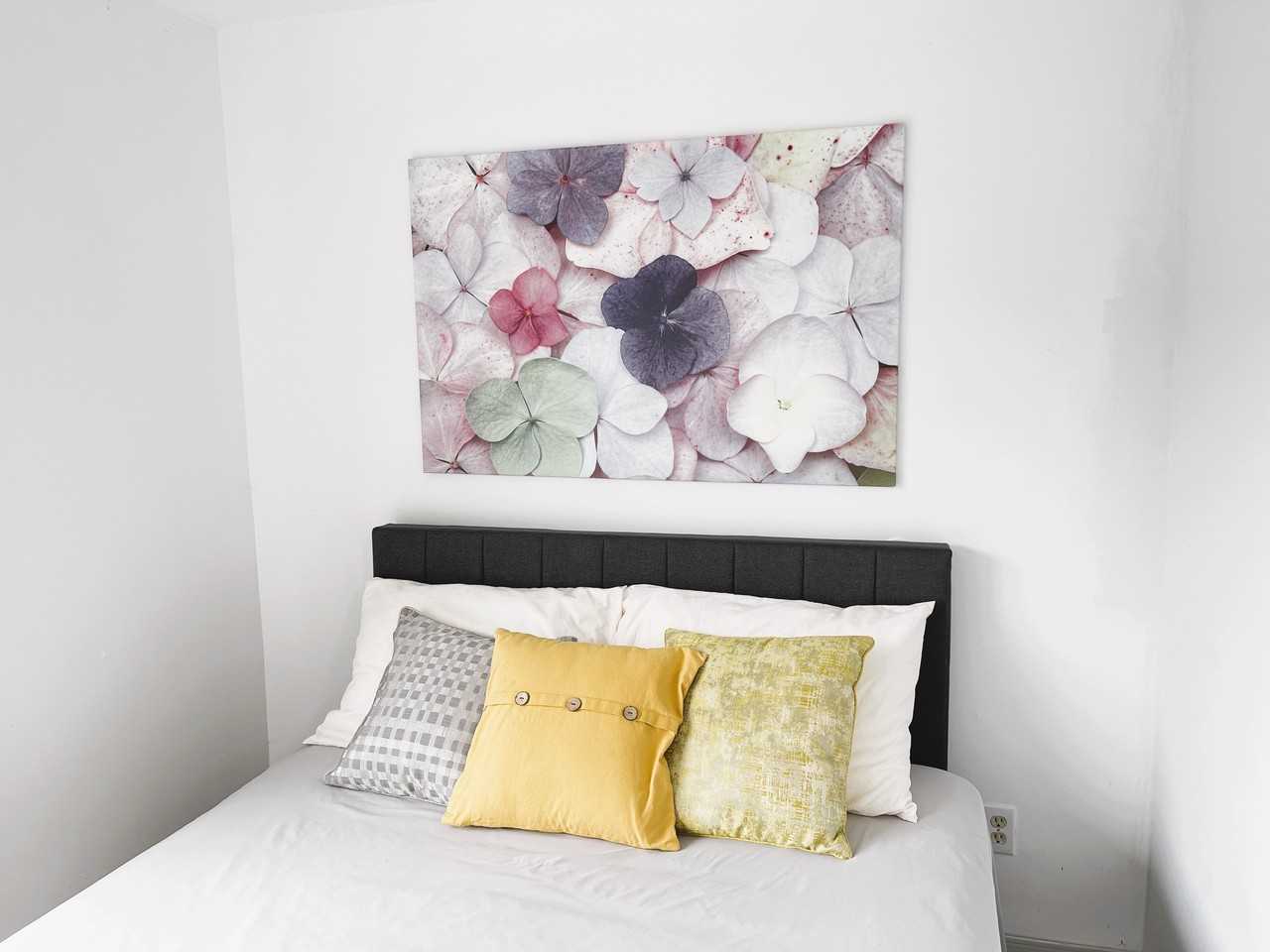 112 Maquinna Crescent - Photo 4 of 17