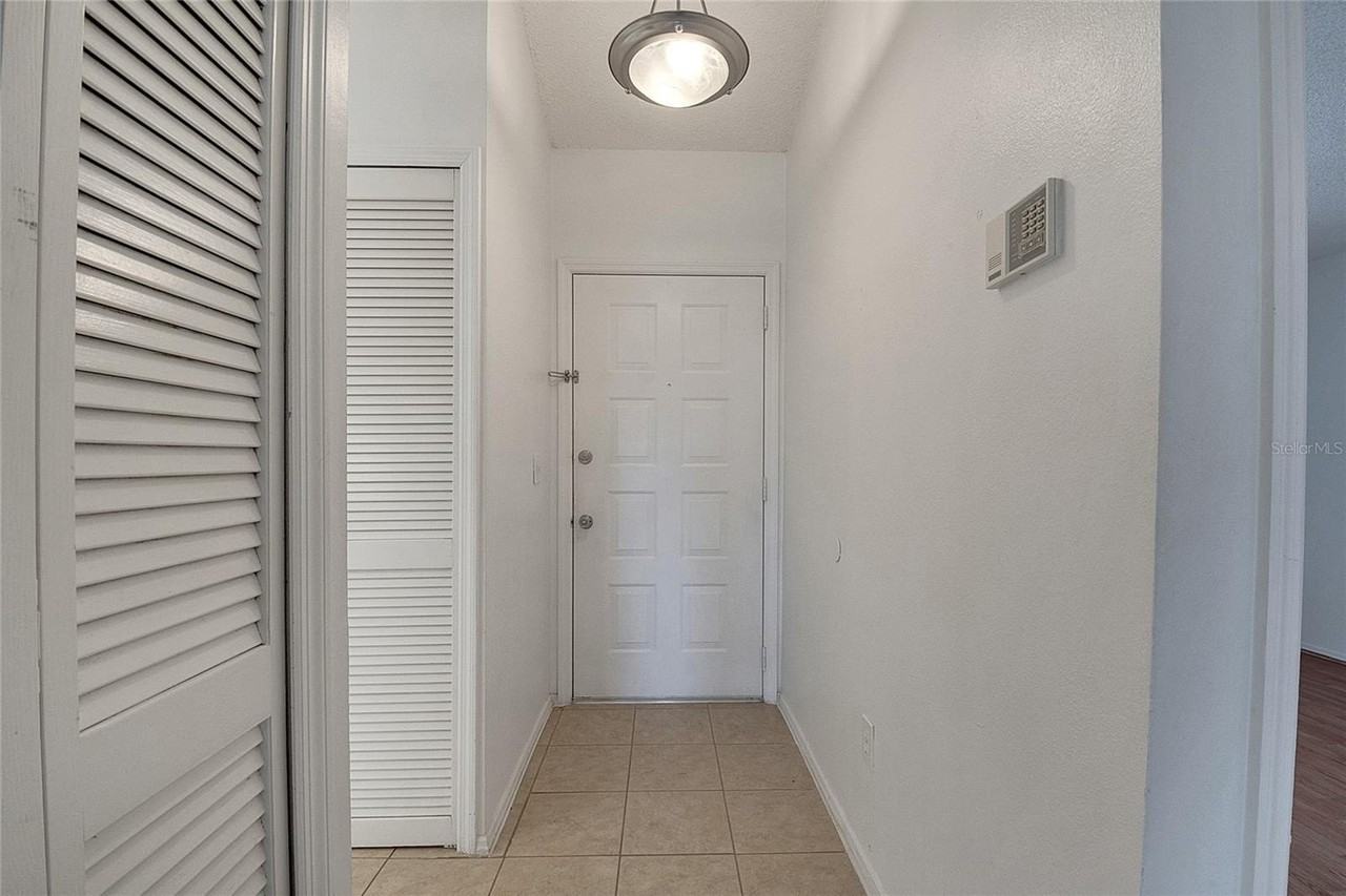 1239 Lucaya Circle - Photo 4 of 47