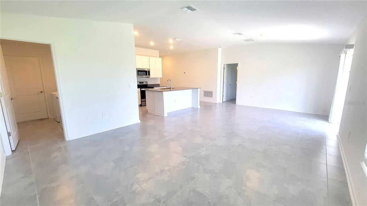 772 Daring Dr - Photo 5 of 19