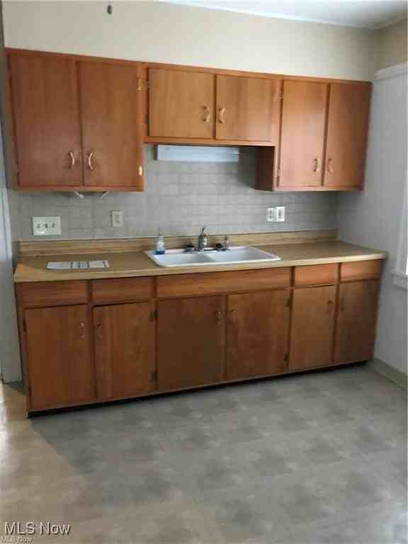 2067 Carabel Avenue - Photo 5 of 12