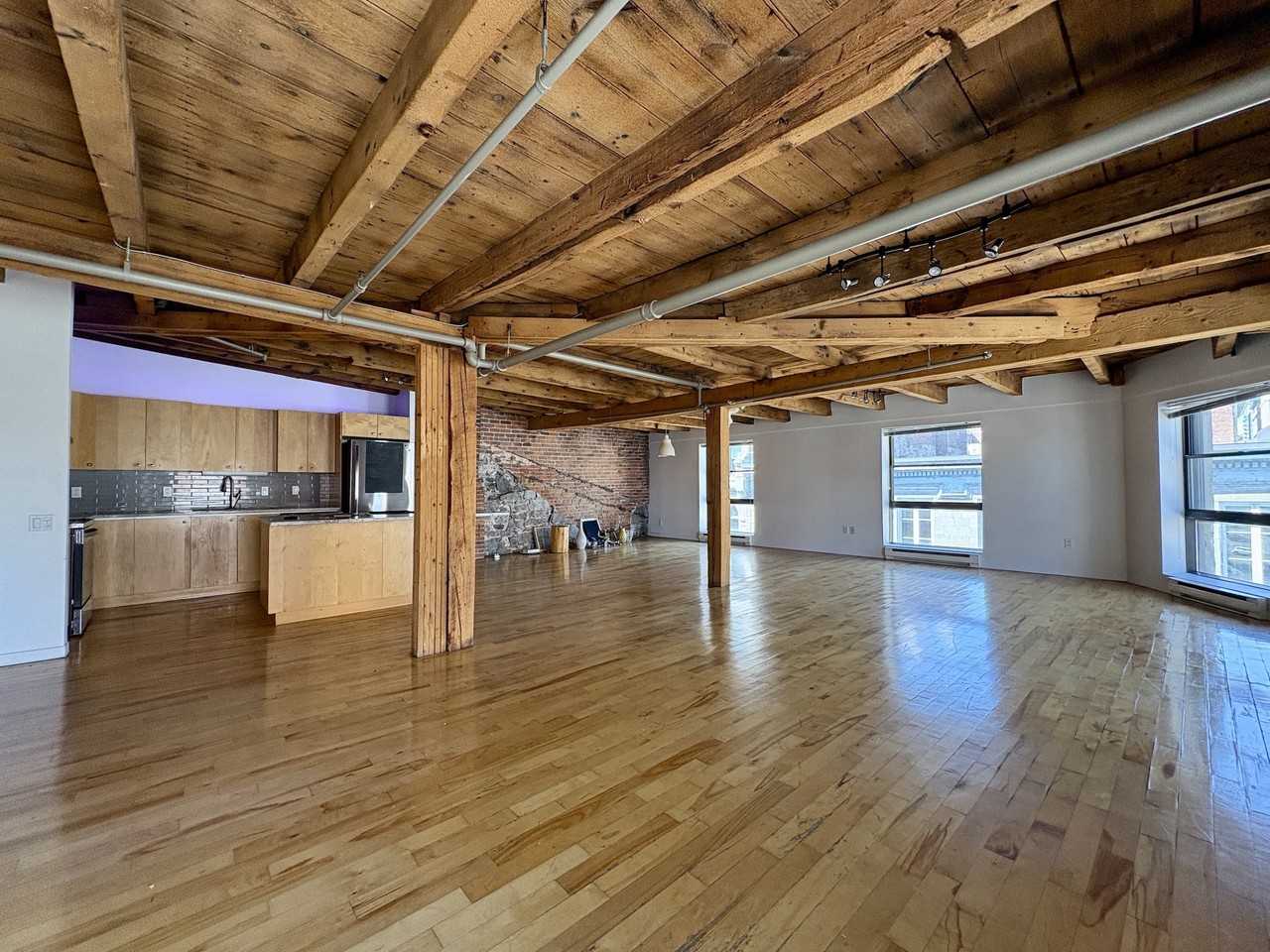 358 Rue Saint-Pierre #3 - Photo 3 of 12