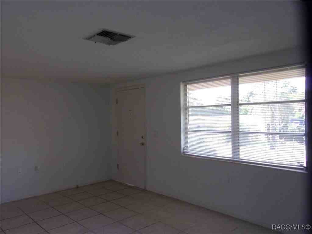 25 N Barbour St - Photo 2 of 10