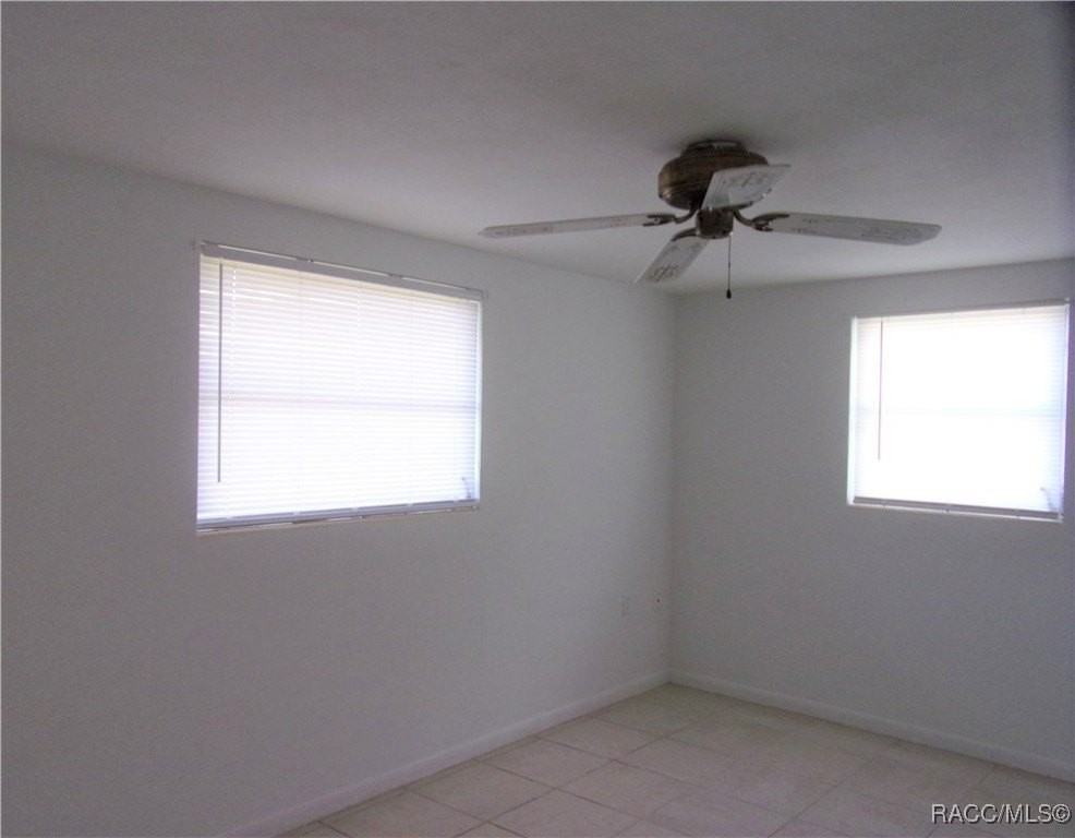 25 N Barbour St - Photo 7 of 10