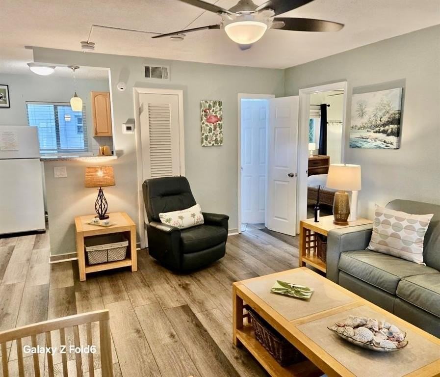 3225 Ne 16th St #9A - Photo 4 of 32