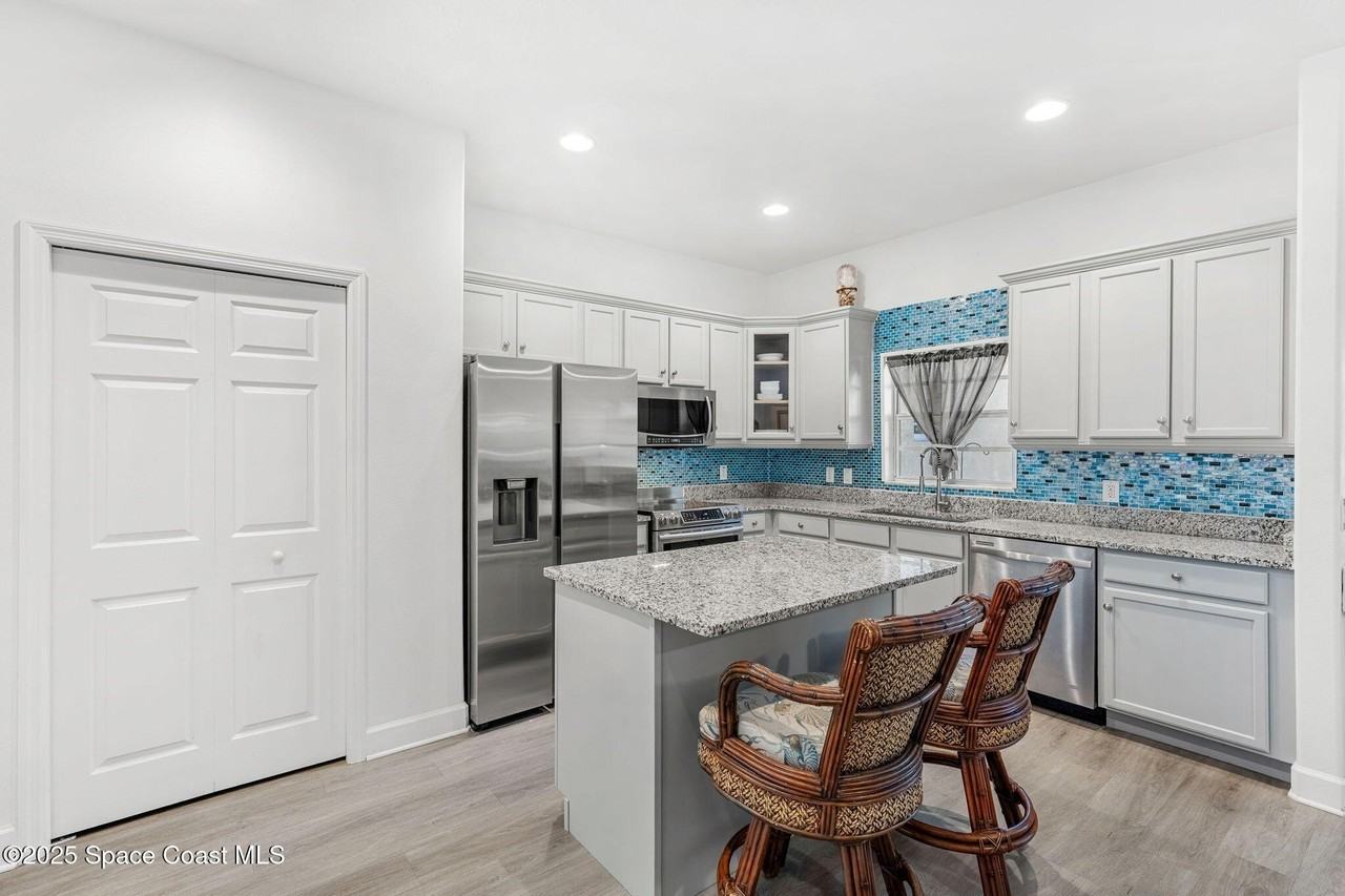 220 Chandler St Unit 2 #2 - Photo 7 of 31