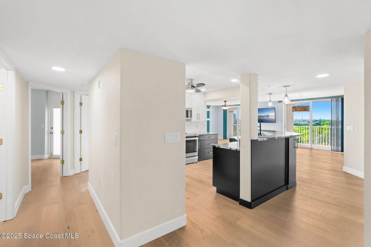 800 Del Rio Way Apt 401 #401 - Photo 6 of 45