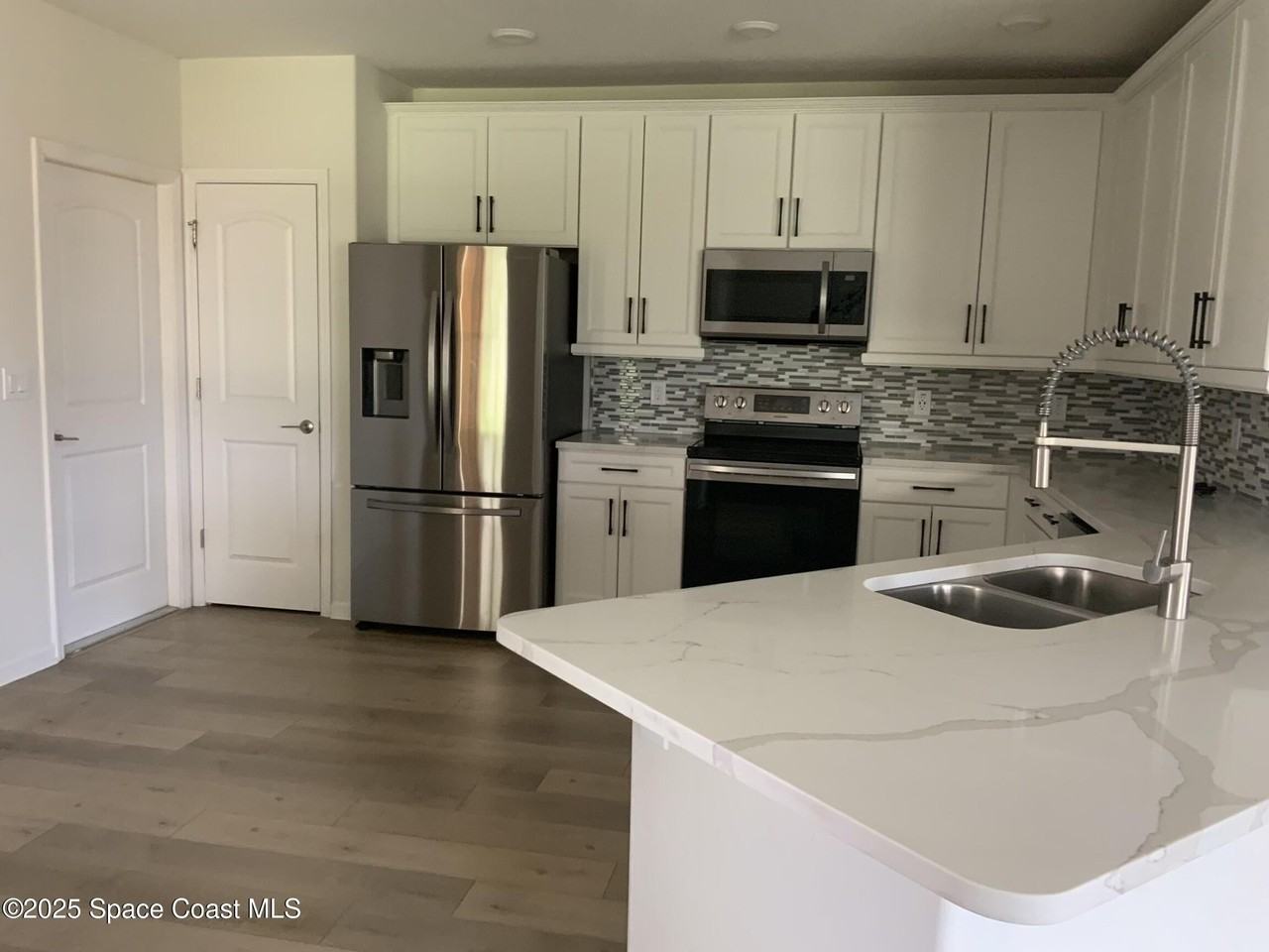 99 Montecito Drive - Photo 2 of 17