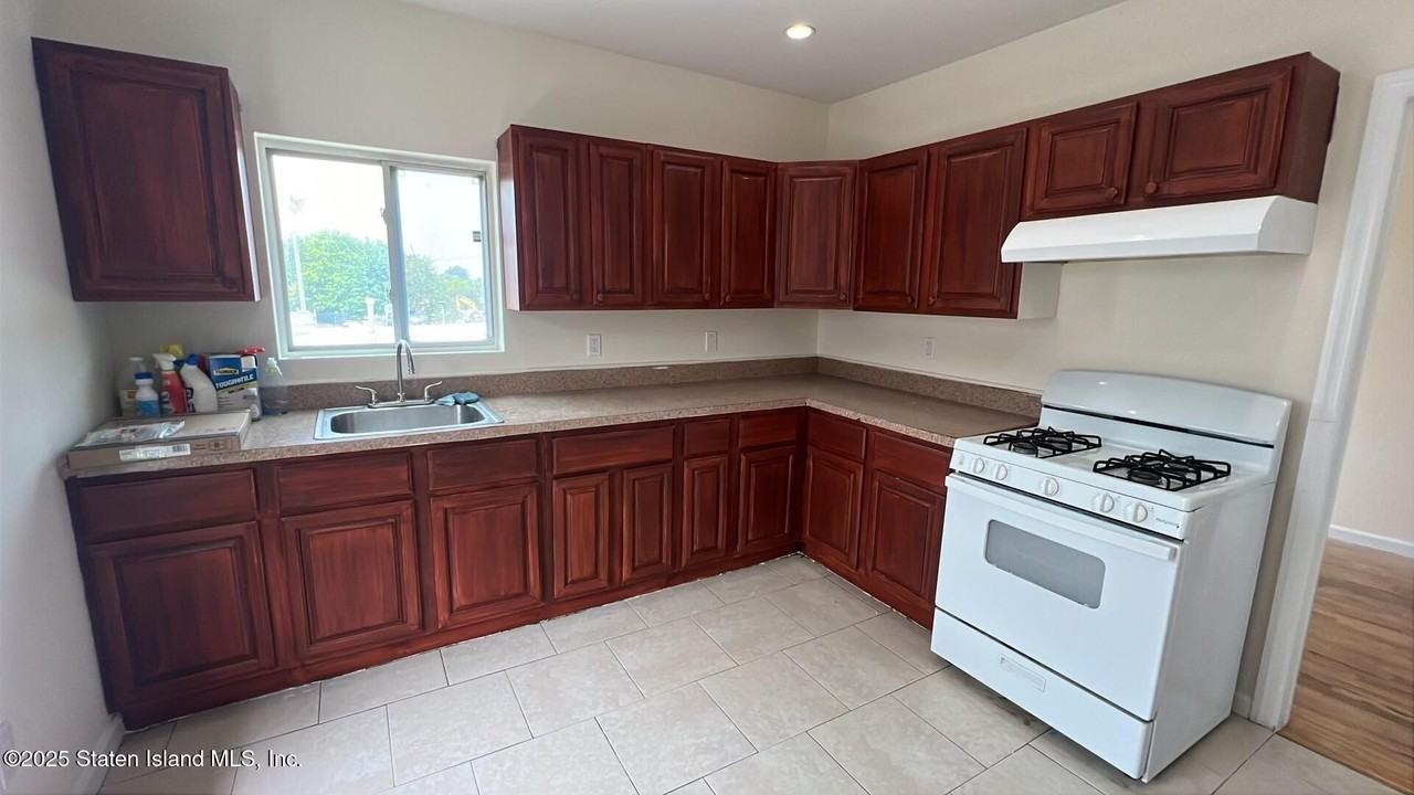 156 Morningstar Rd - Photo 4 of 8