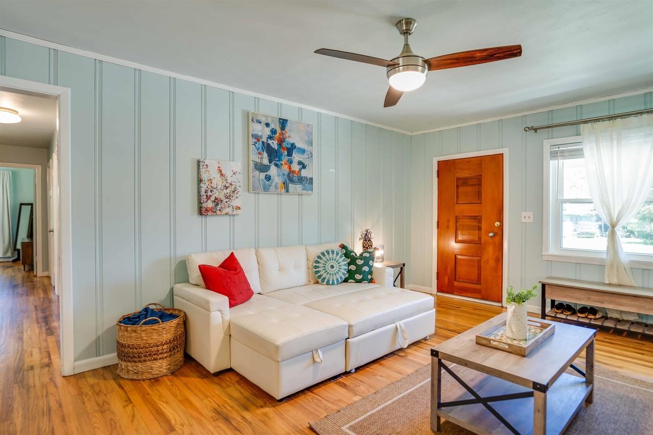 2018 Fannie Dr - Photo 3 of 21