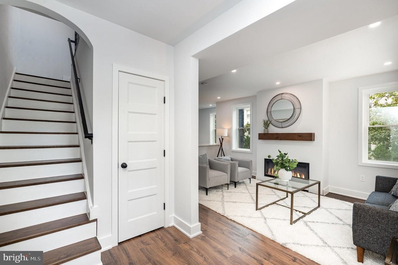 822 Gallatin St Nw Unit 822 #822 - Photo 5 of 48