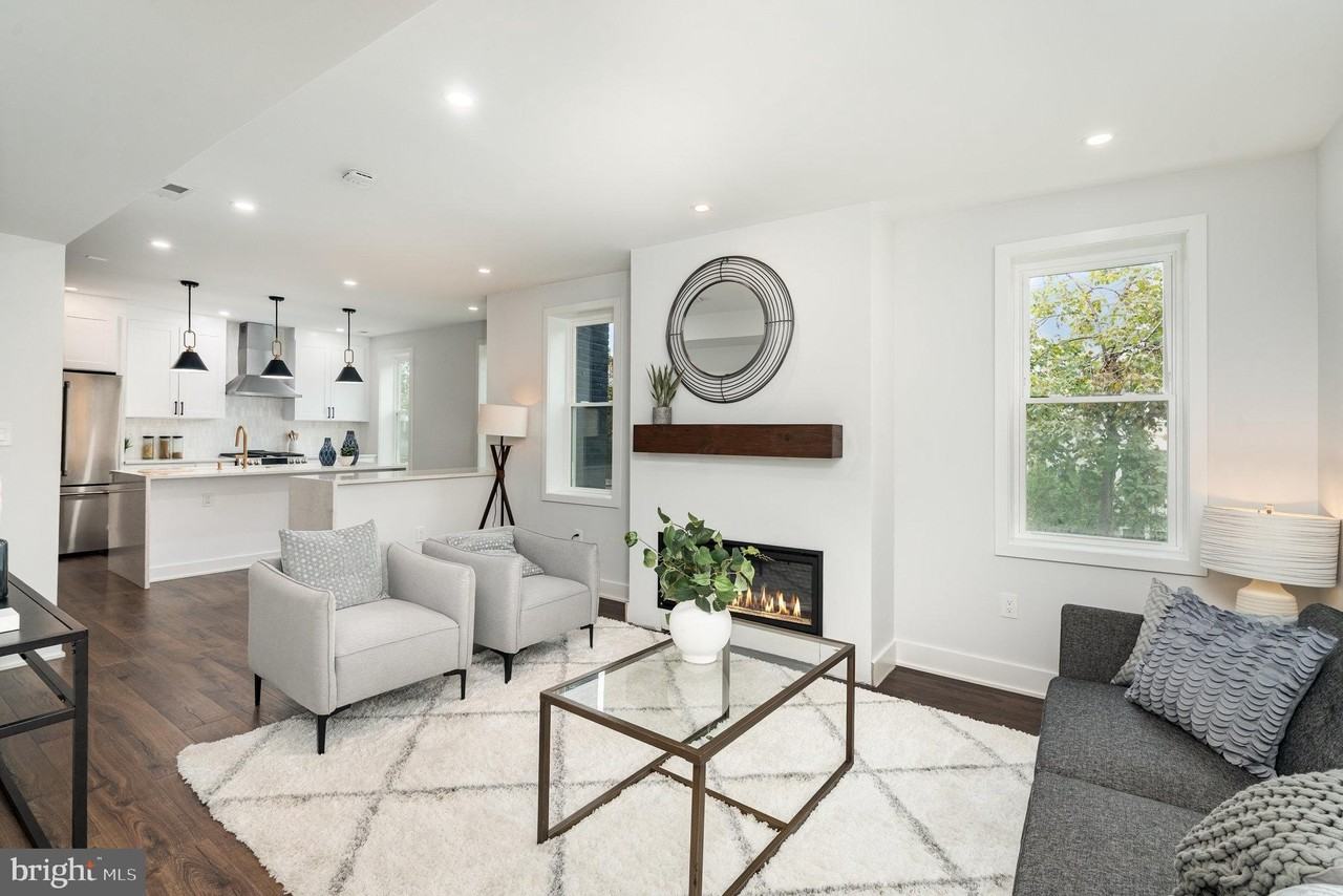 822 Gallatin St Nw Unit 822 #822 - Photo 6 of 48