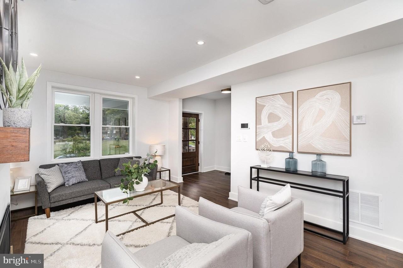 822 Gallatin St Nw Unit 822 #822 - Photo 7 of 48