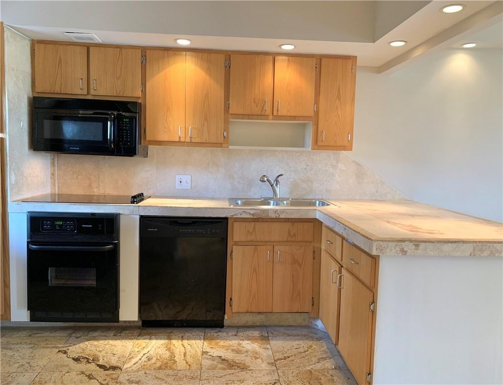 2950 N Palm Aire Dr - Photo 7 of 20