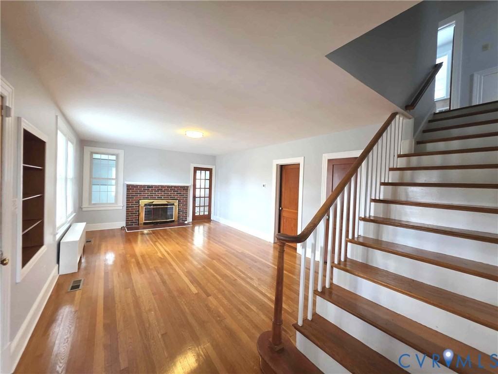 118 Lakeview Ave - Photo 3 of 15