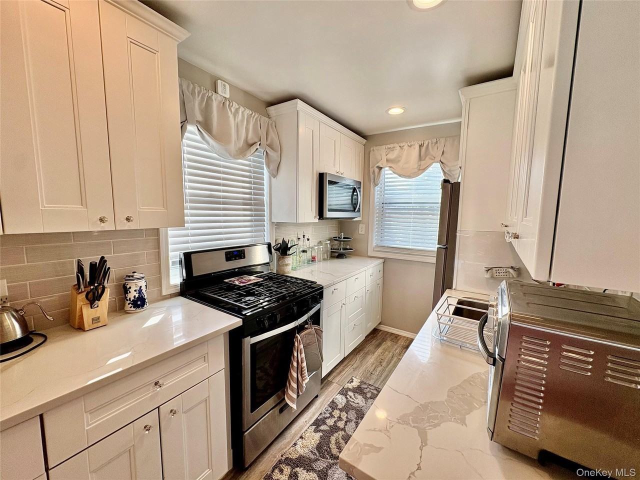 26008 74th Ave ##2 - Photo 4 of 12