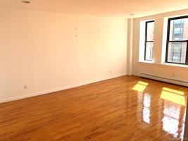 featured image of 25 W Broadway ##205