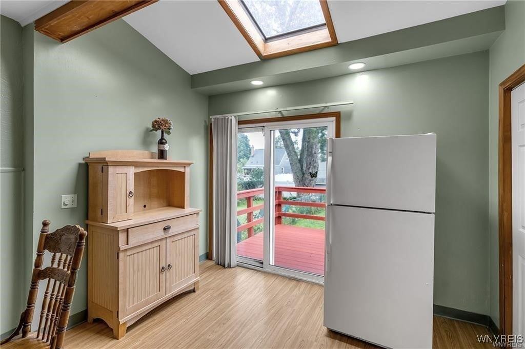 120 Aldrich Pl - Photo 5 of 21