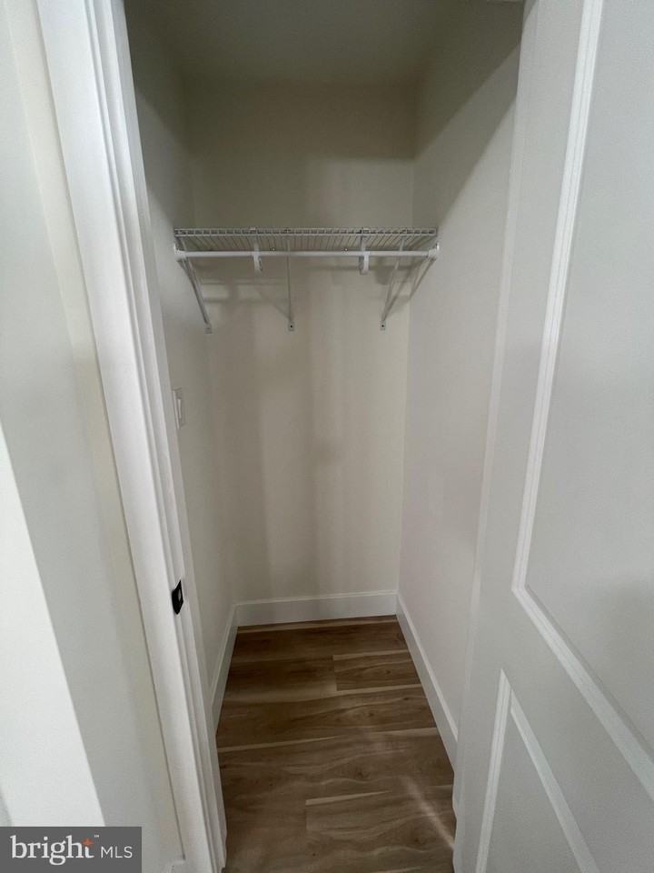 622 S 60th St - Photo 6 of 48