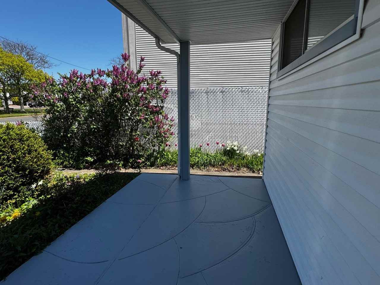 444 E Park Ave - Photo 2 of 11