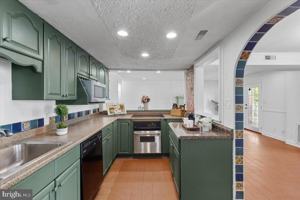 featured image of 202 Buckingham Ln Apt 102 #102