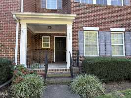 featured image of 606 Sawcut Ln