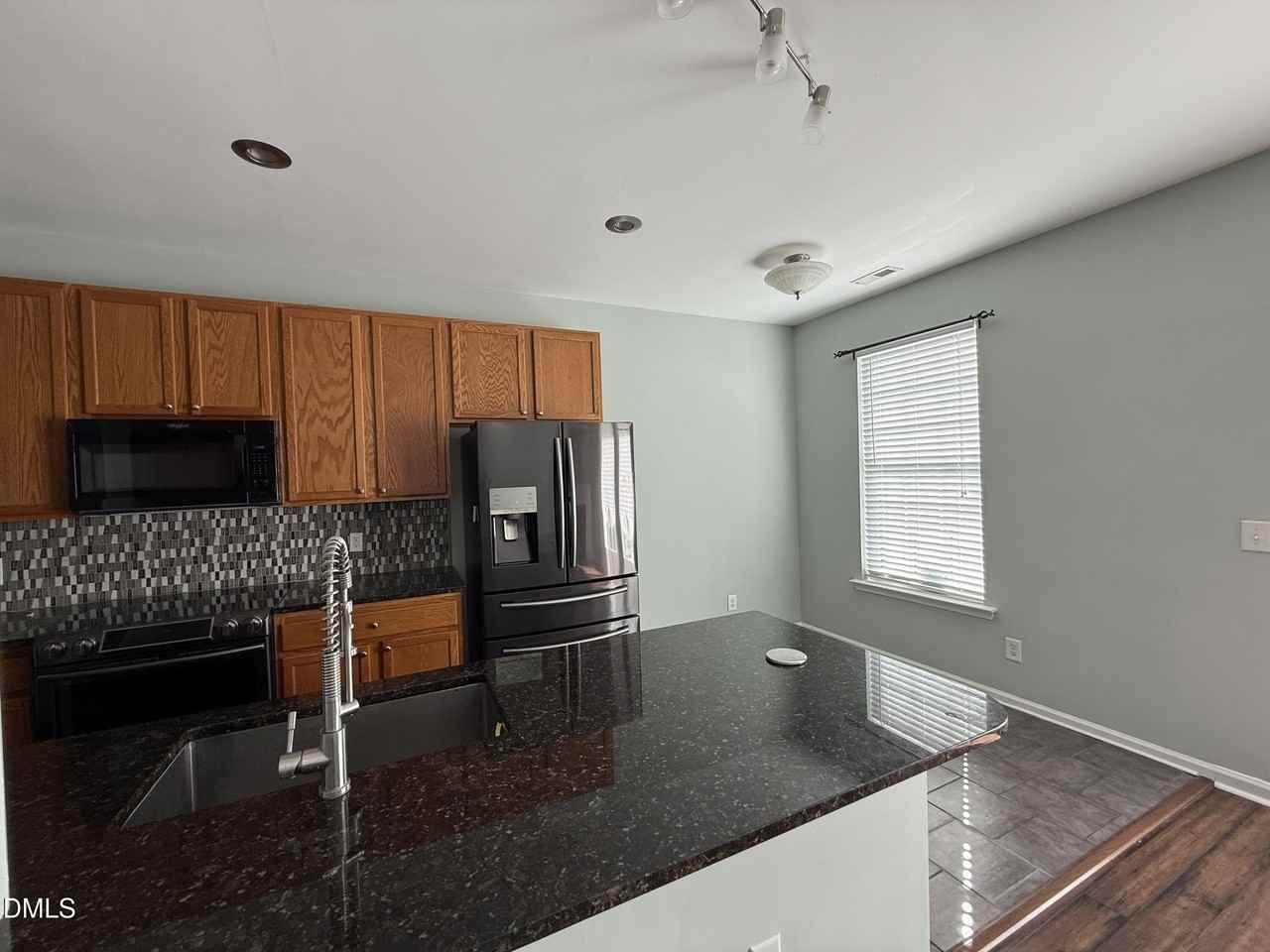 606 Sawcut Lane - Photo 7 of 30