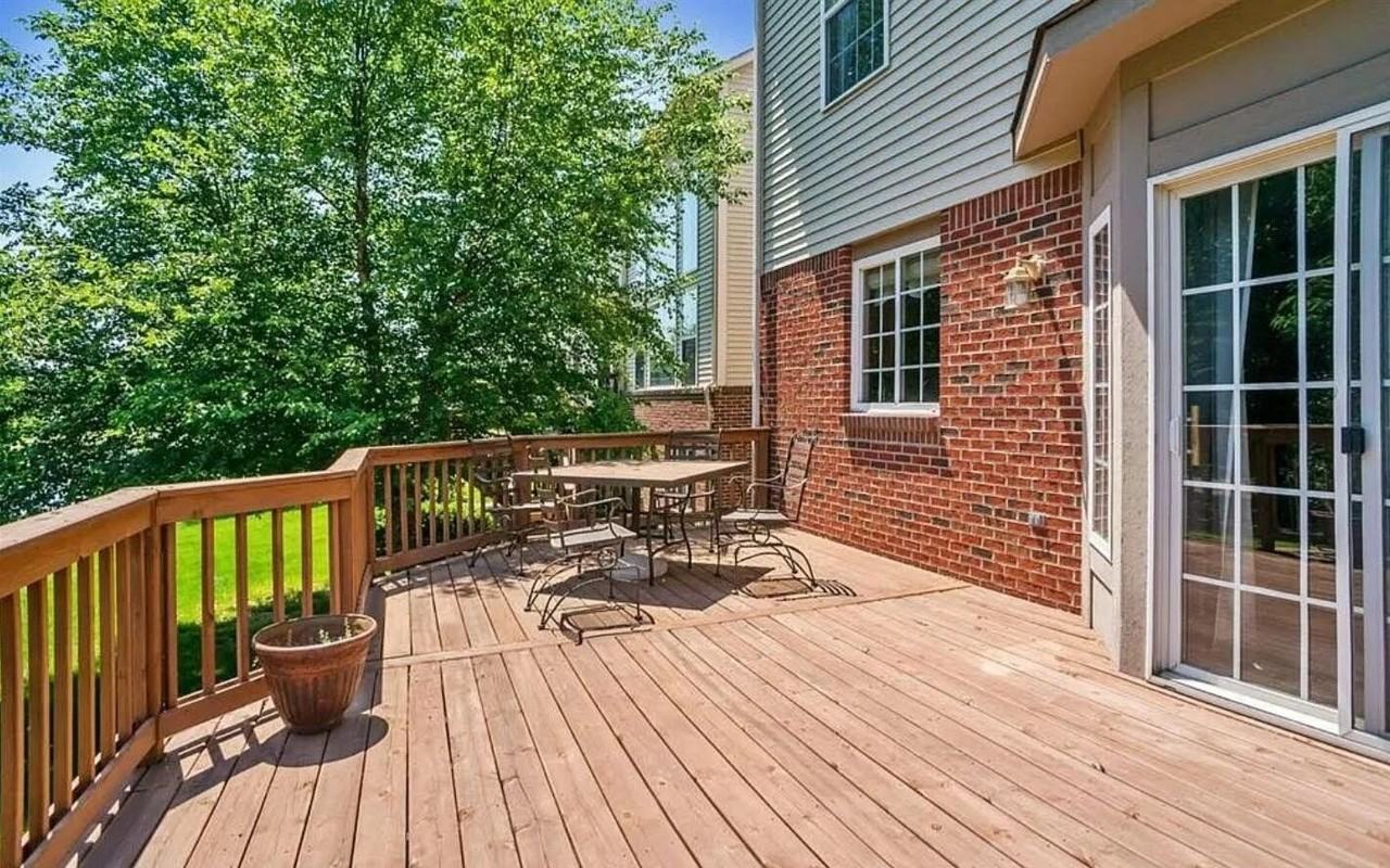 16544 Mulberry Way - Photo 3 of 50