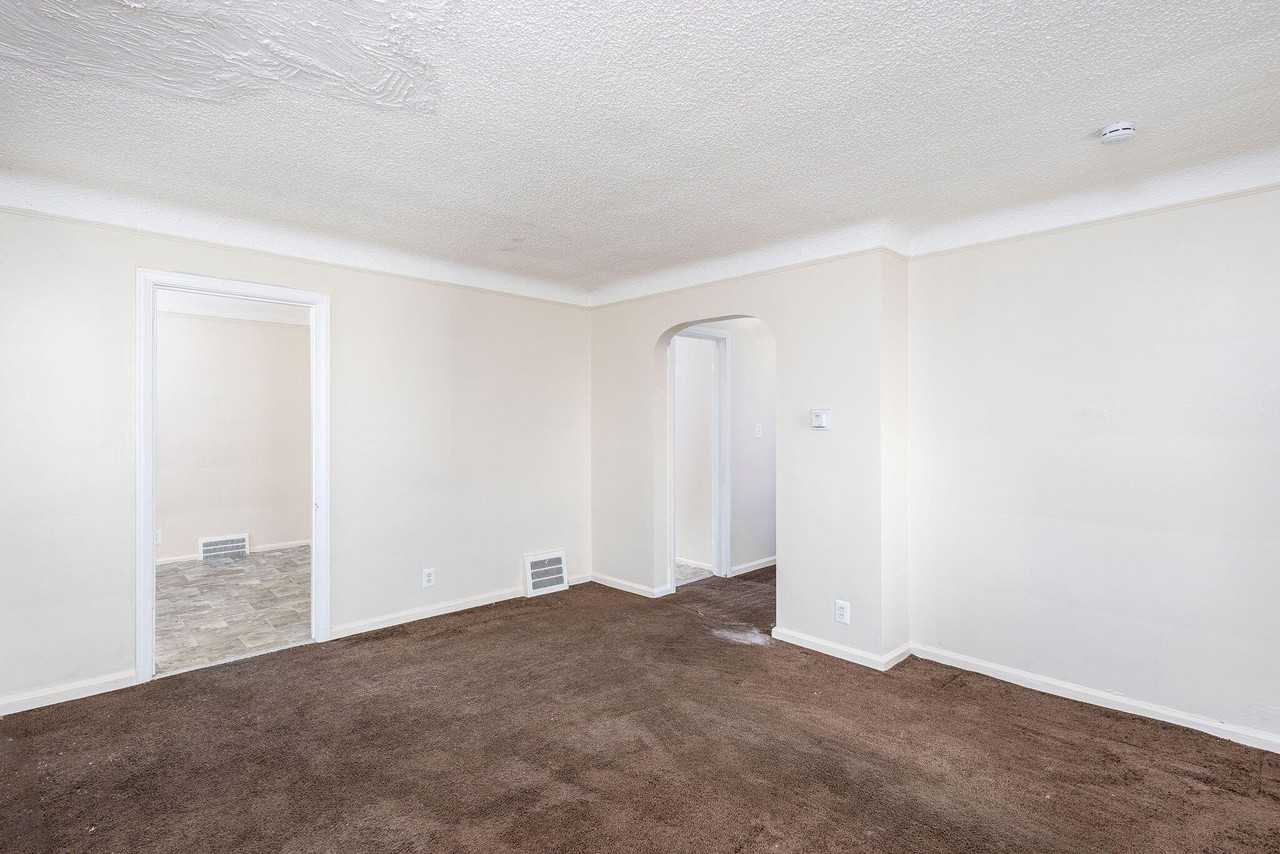 20209 Revere St - Photo 6 of 20