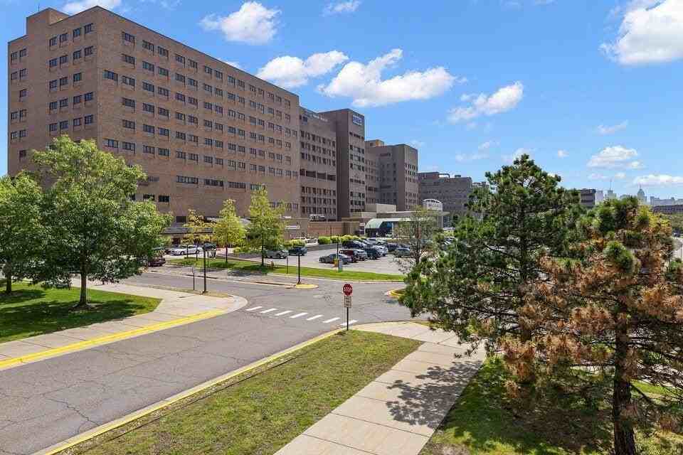 68 East Willis Street #1 - Photo 2 of 12