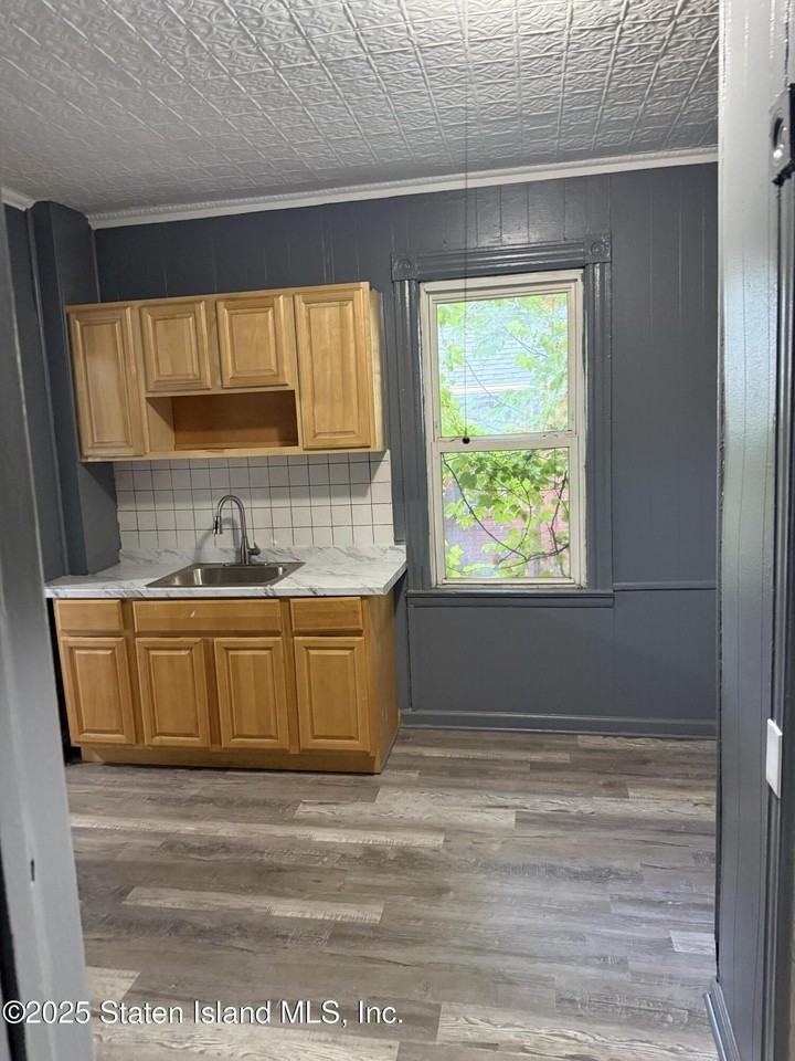 247 Charles Ave Unit 1 #1 - Photo 6 of 8