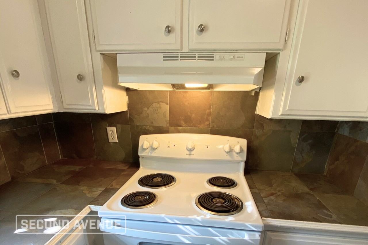 1205 Nw 105th St - Photo 6 of 10