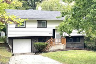 906 Cedar St - Photo 1 of 1