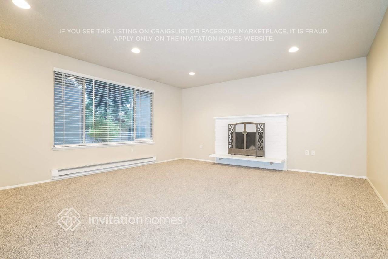 1412 S 40th St - Photo 3 of 17