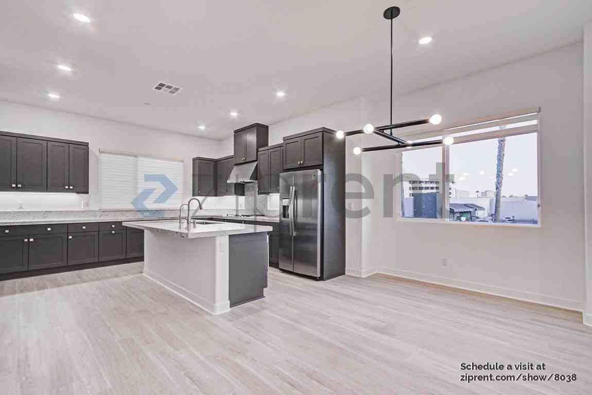 1896 S Westside Dr #72 - Photo 2 of 37