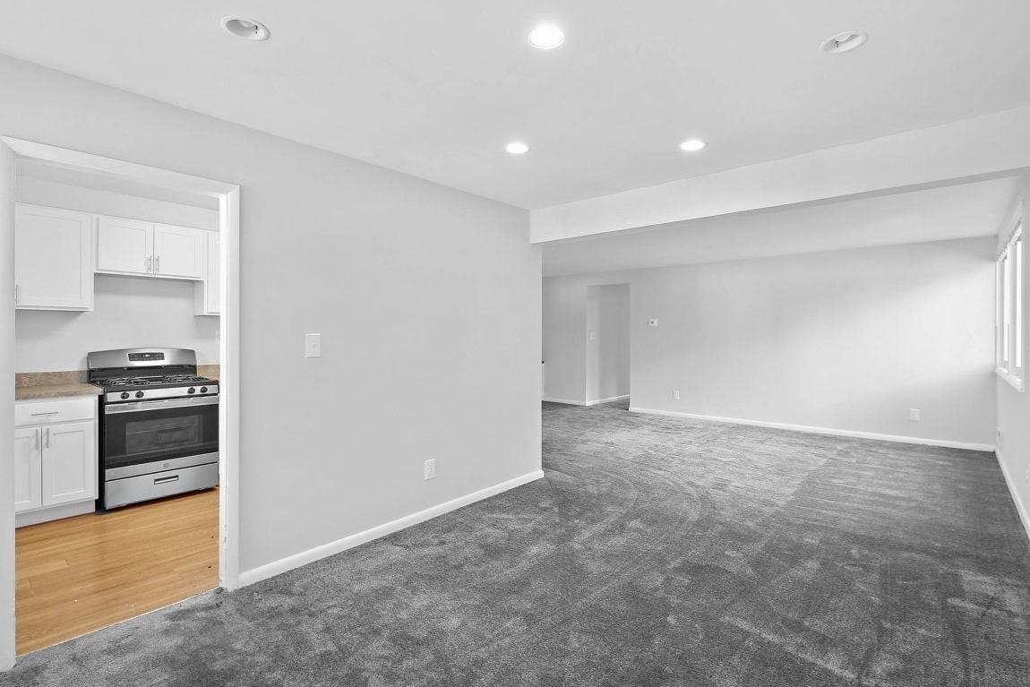 The Greenbriar - Photo 2 of 22