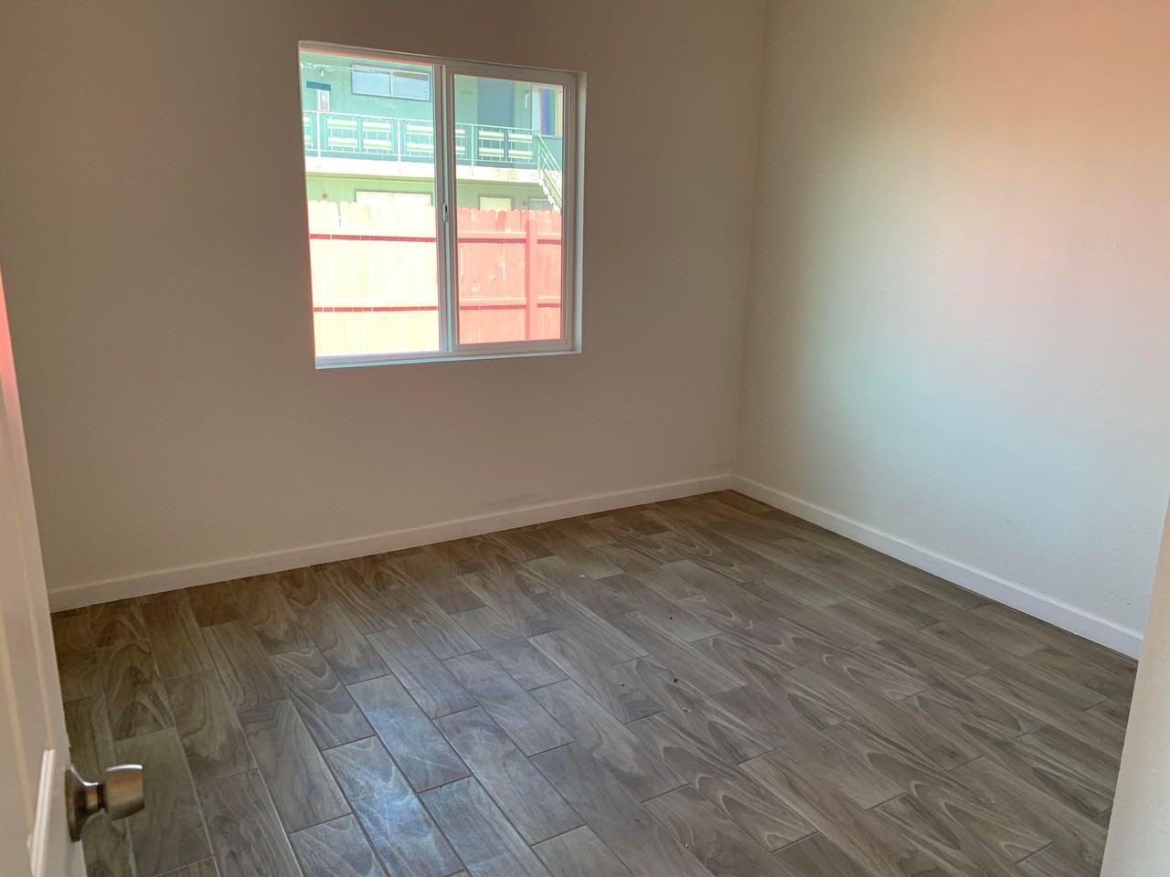 **FIRST MONTH'S RENT FREE & HALF OFF DECEMBER RENT** Please contact Anastasia Sisneros 480 - Photo 7 of 9