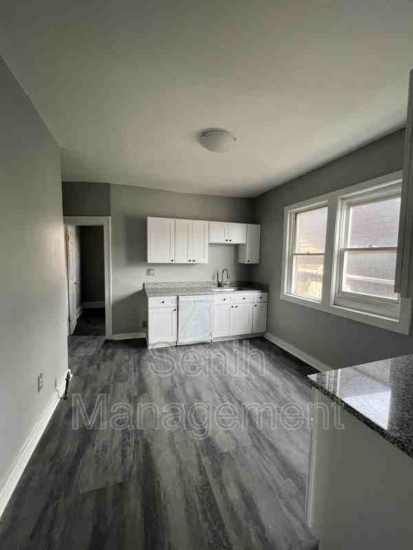 6628 Lafayette Blvd - Photo 3 of 6