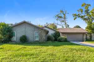 featured image of 810 Hardwood St