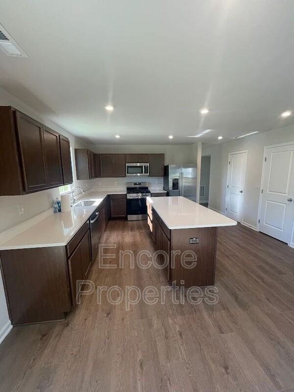 248 Gianna Dr - Photo 4 of 18