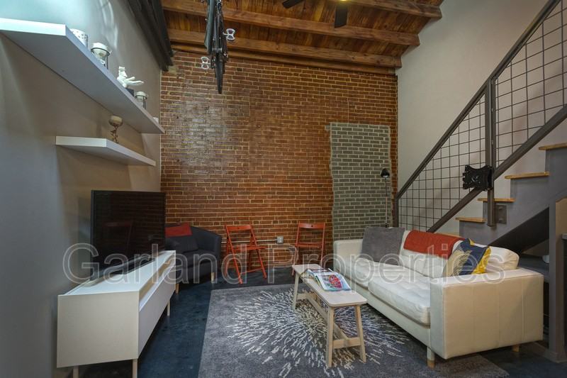 631 Campbell Ave Sw - Photo 4 of 14