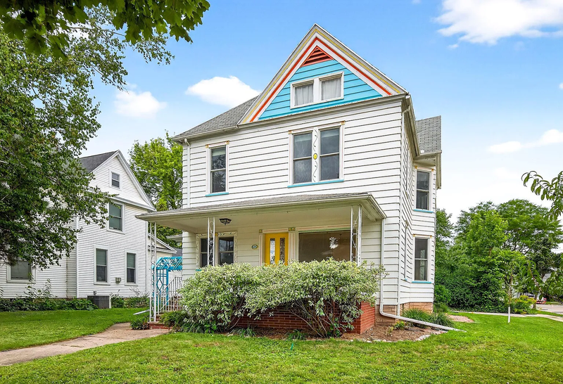 620 E Franklin St - Photo 2 of 30