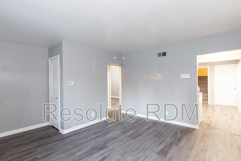 1128 Sterling Street - Photo 6 of 27