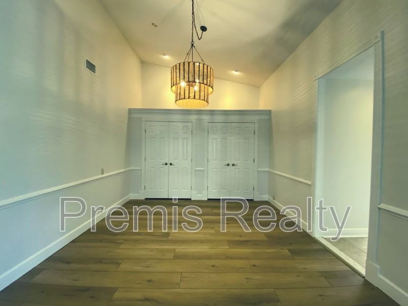 47 Pelican Pl - Photo 7 of 50