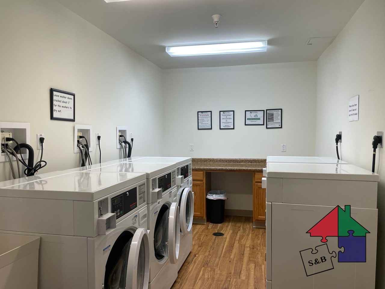 338 Highland Ave - Photo 2 of 46